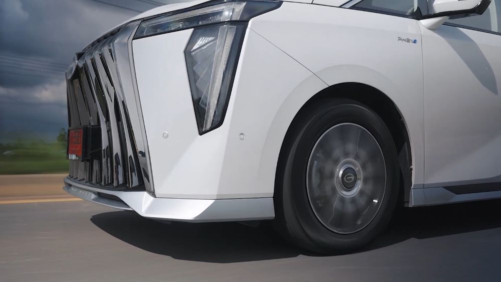 รีวิว GAC M8 PHEV