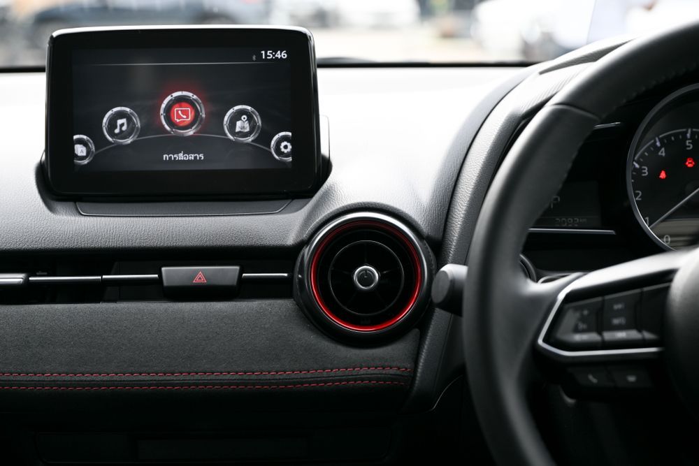 NEW MAZDA 2 ESSENTIAL SIGNATURE คอนโซนหน้า