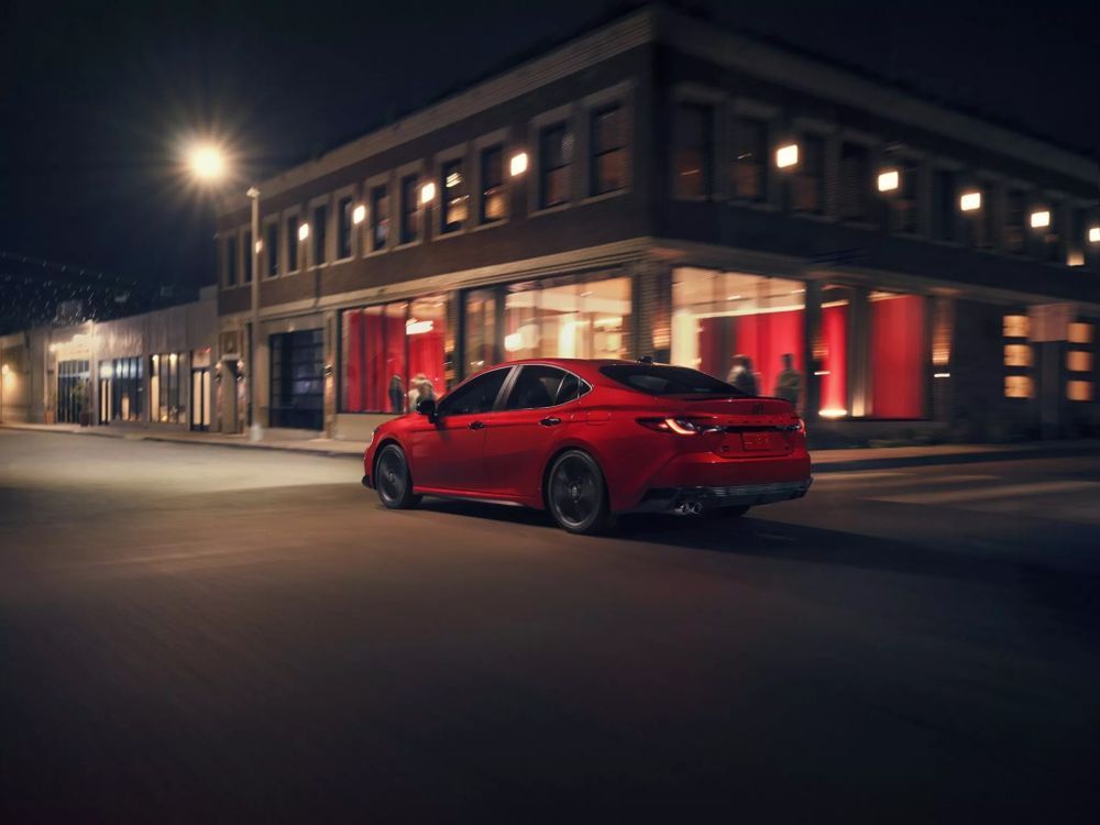 2026 Toyota Camry Nightshade Edition ภายนอก