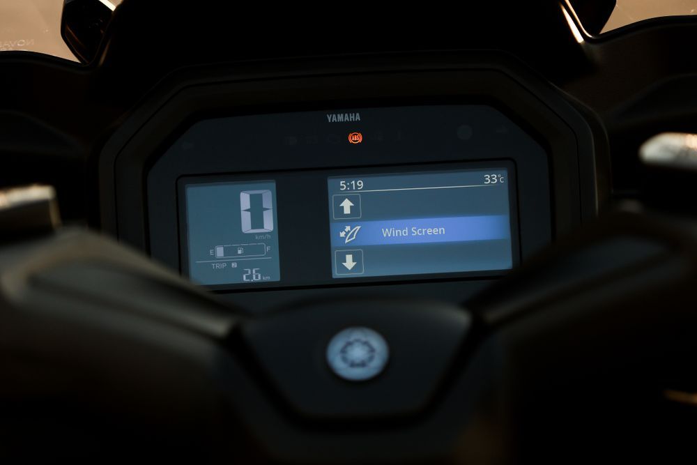 Yamaha XMAX Tech MAX 2026 หน้าจอ