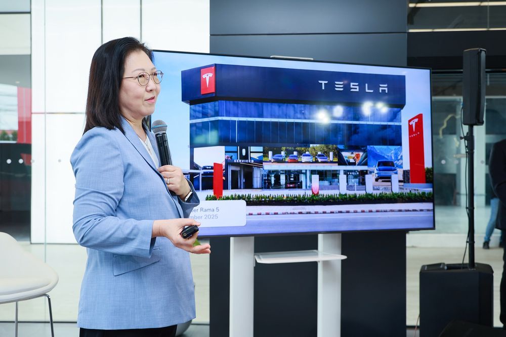 Tesla Center พระราม 5 Isabel Fans