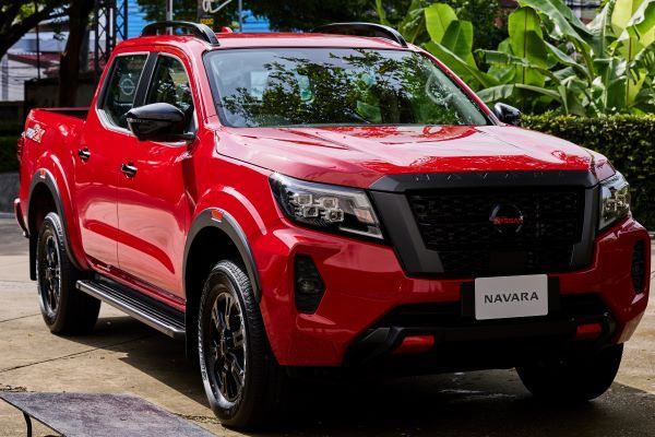 NISSAN NAVARA Pro-2X 2024-2025 ภายนอก