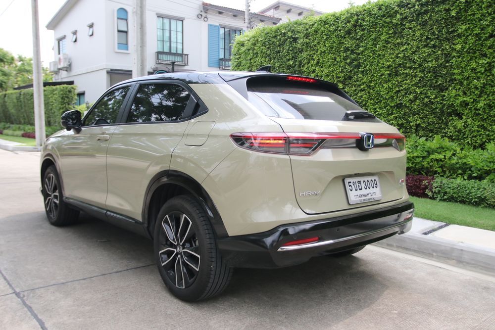 รีวิว Honda HR-V e:HEV RS 2025