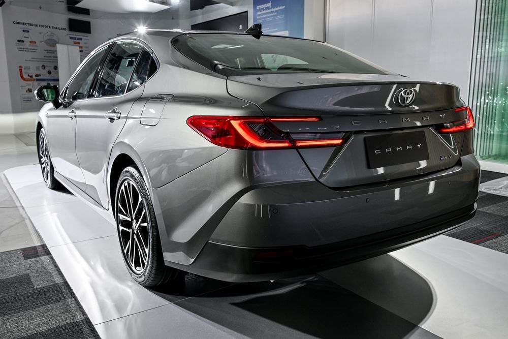 Toyota Camry 2024 ภายนอก (2)