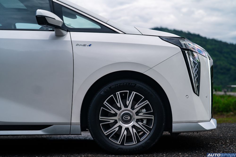รีวิว GAC M8 PHEV