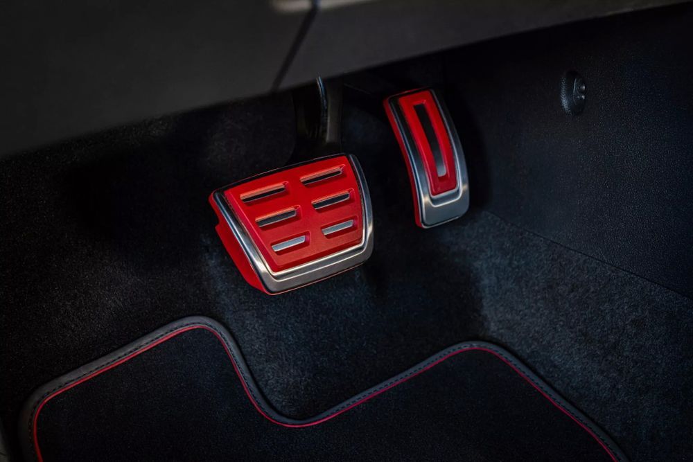 VW Golf GTI Edition 50
