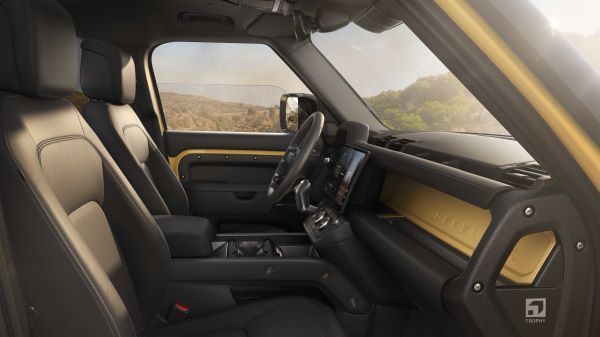 Land Rover Defender 110 Trophy Edition 2025 ภายใน
