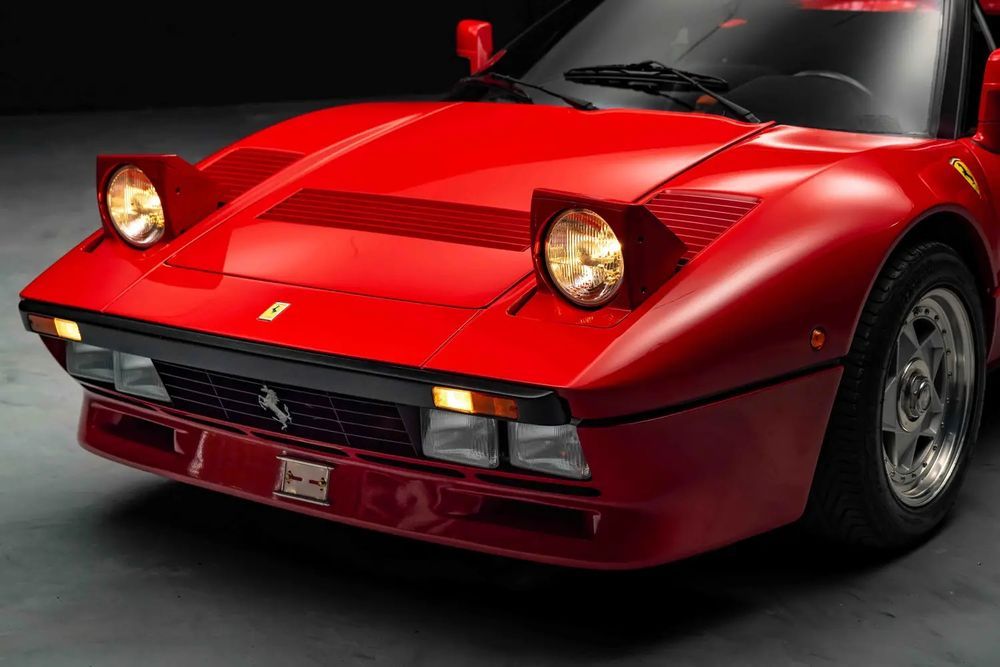 ไฟ Pop-up ของ Ferrari 288 GTO รุ่นปี 1984