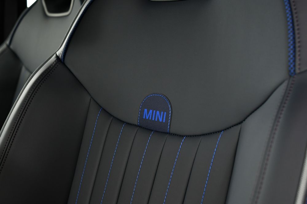 ภายใน MINI Cooper SE เจเนอเรชันที่ 5 หรือ MY2024 (14)