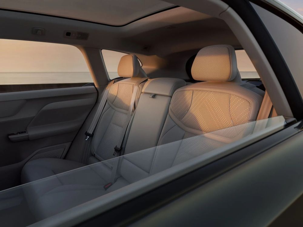 Volvo EX60 เบาะโดยสารตอนหลัง
