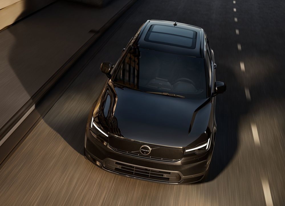 Volvo-EX40 2026