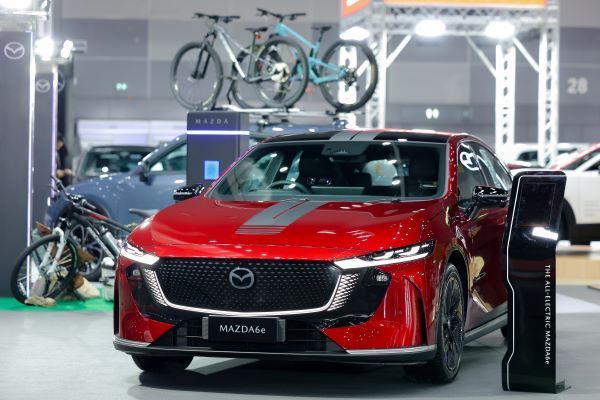 MAZDA SIGNATURE SPIRIT COLLECTION 4