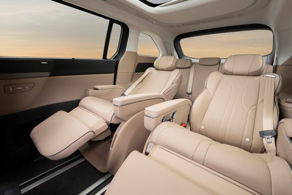 XPENG X9 Executive 2025 เบาะโดยสาร