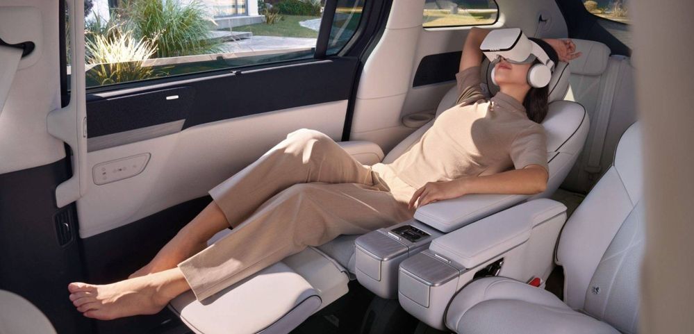 Xpeng X9 2025 เบาะโดยสาร autospinn