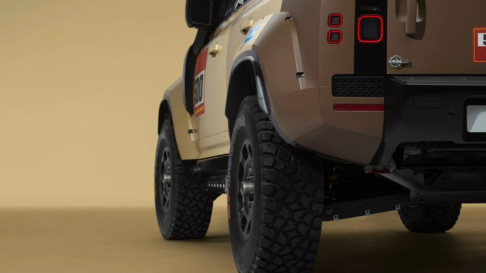 Land Rover Defender Dakar D7X-R ล้อ ช่วงล่าง