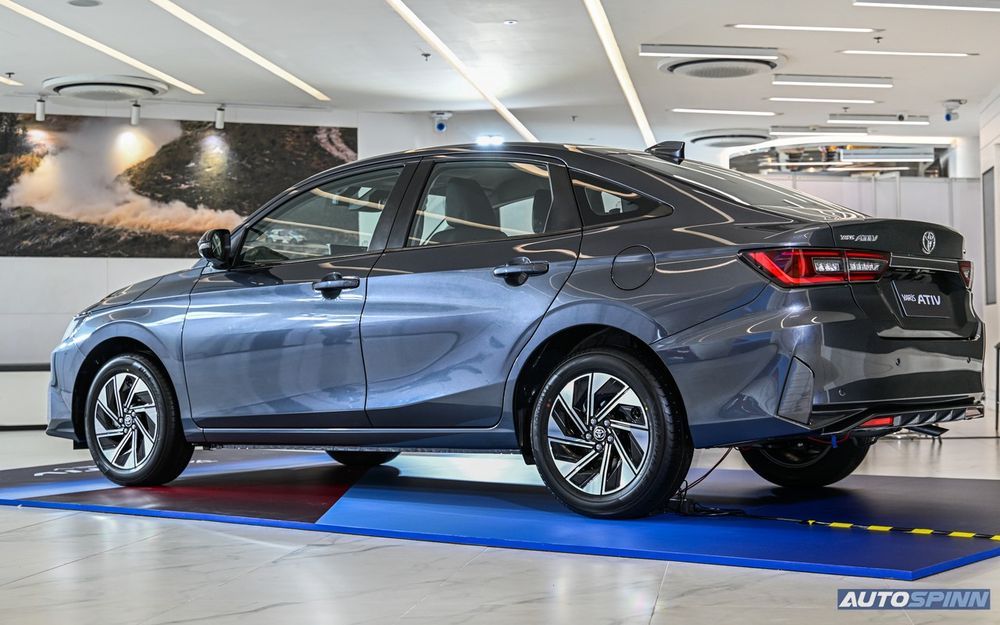 Toyota Yaris ATIV  HEV