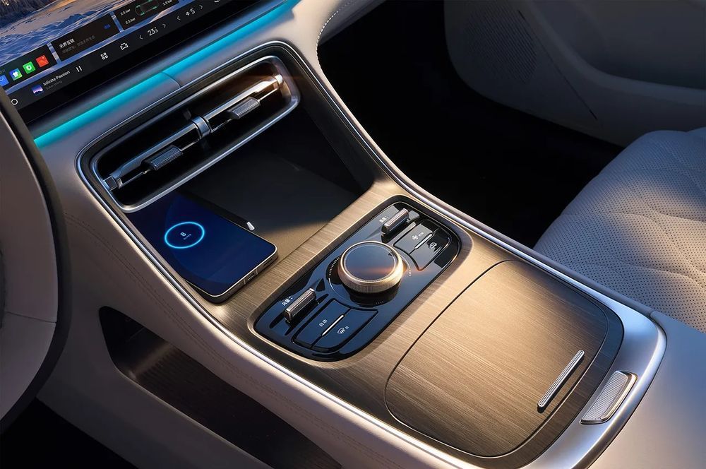 Geely Galaxy A7 ช่องวางของ wiles charger
