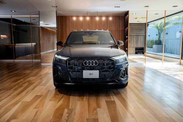 ตารางผ่อน Audi Q7 TFSI e quattro S line edition one ปลั๊กอินไฮบริดเอสยูวี 