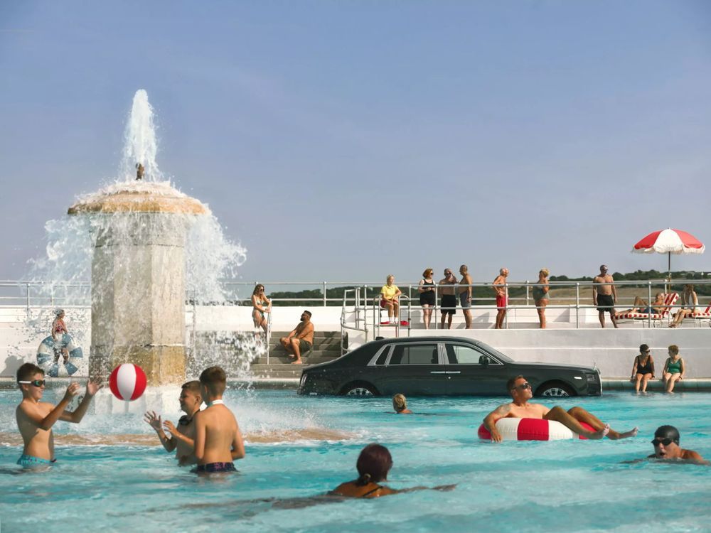 Rolls-Royce in the pool