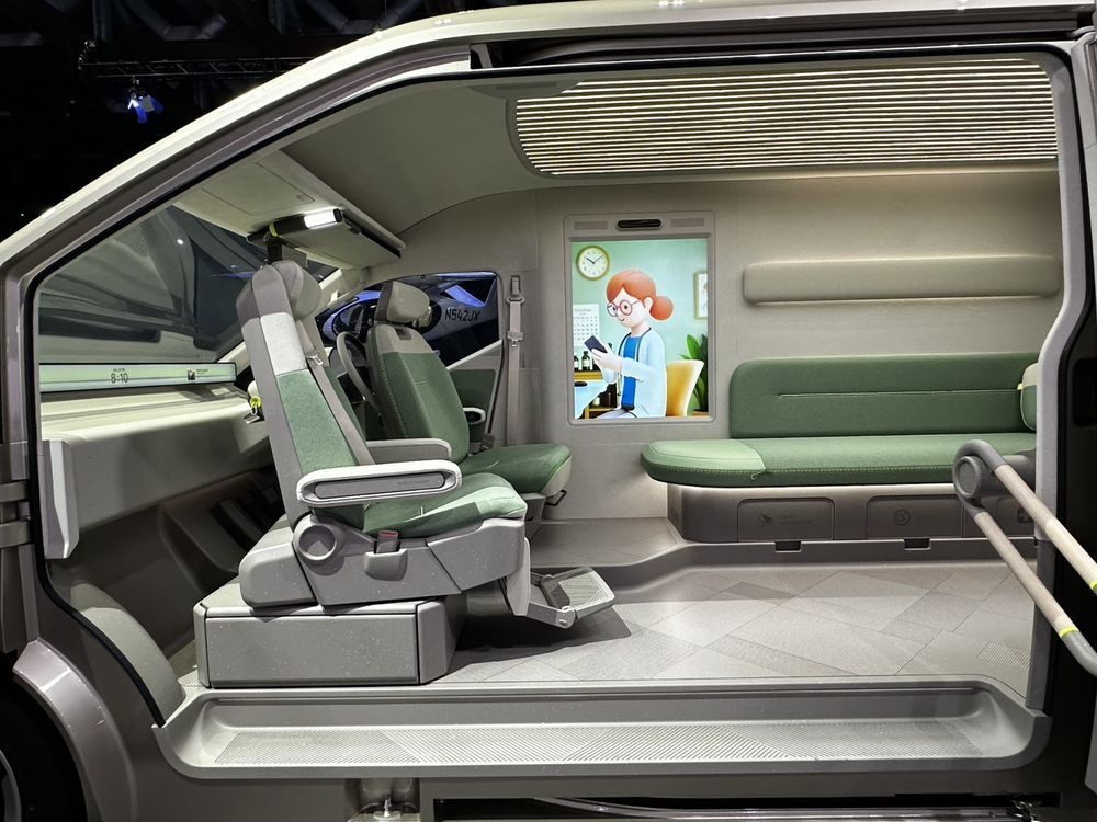 Toyota HiAce Concept 2025