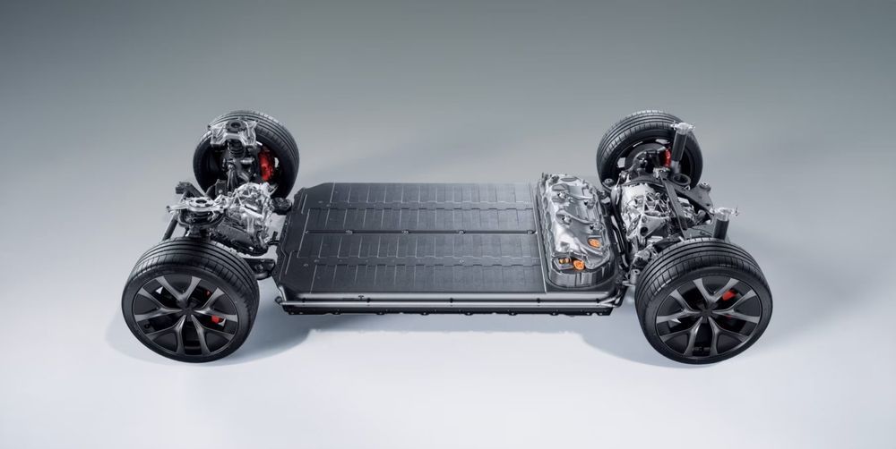 Tesla Model Y Performance 2025 Chassis
