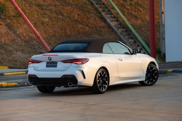 BMW 430i Convertible M Sport 2025 ด้านท้าย