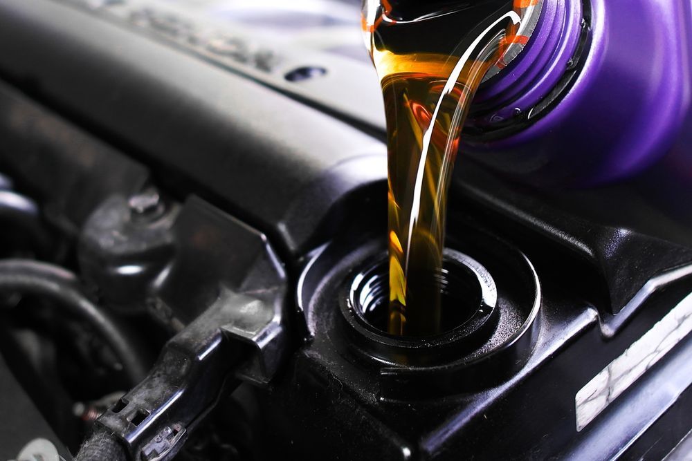 น้ำมันเครื่องรั่ว