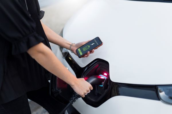 เครื่องชาร์จรถยนต์ไฟฟ้า (EV Charger) ยี่ห้อไหนน่าใช้ Autospinn