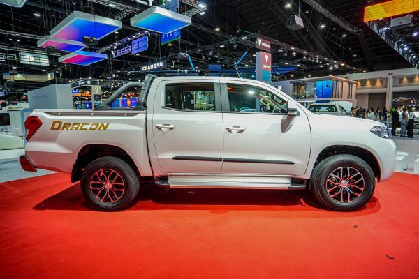 King Long DRACON Double Cab 2025 ด้านข้างขวา