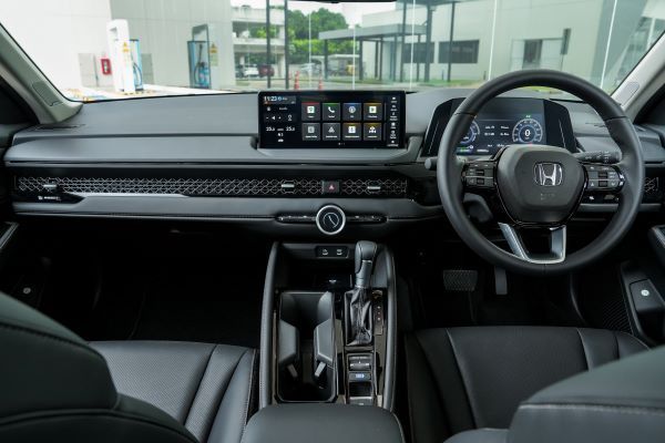 New Accord eHEV E 2025 ภายใน
