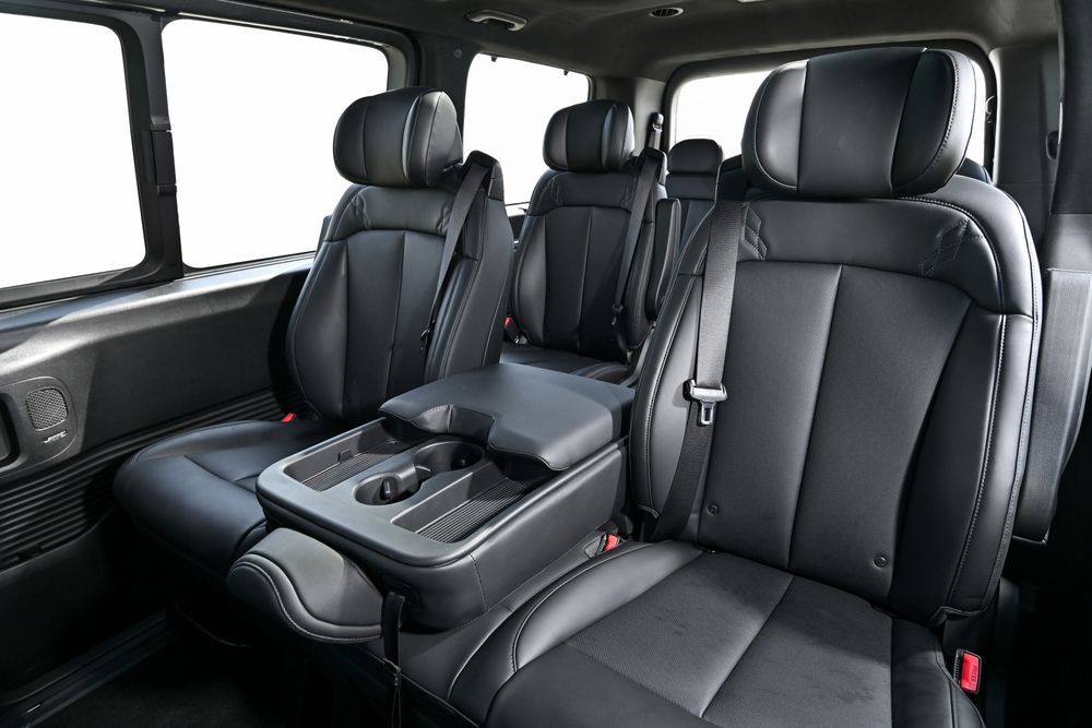 Hyundai new STARIA Hybrid เบาะโดยสารดีไซน์ใหม่