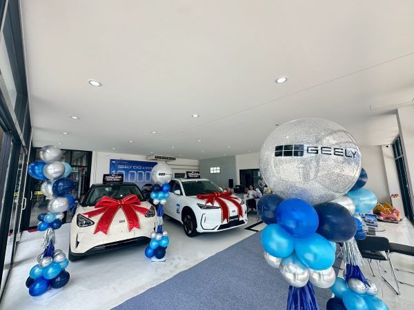 ธนบุรีนอยสเติน ฉลองส่งมอบ GEELY EX2 ทะลุ 10,000 คัน ตอกย้ำการเติบโตในไทย 1
