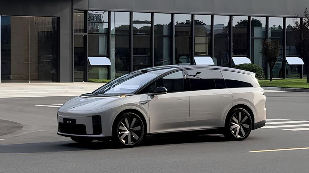 Li Auto i8