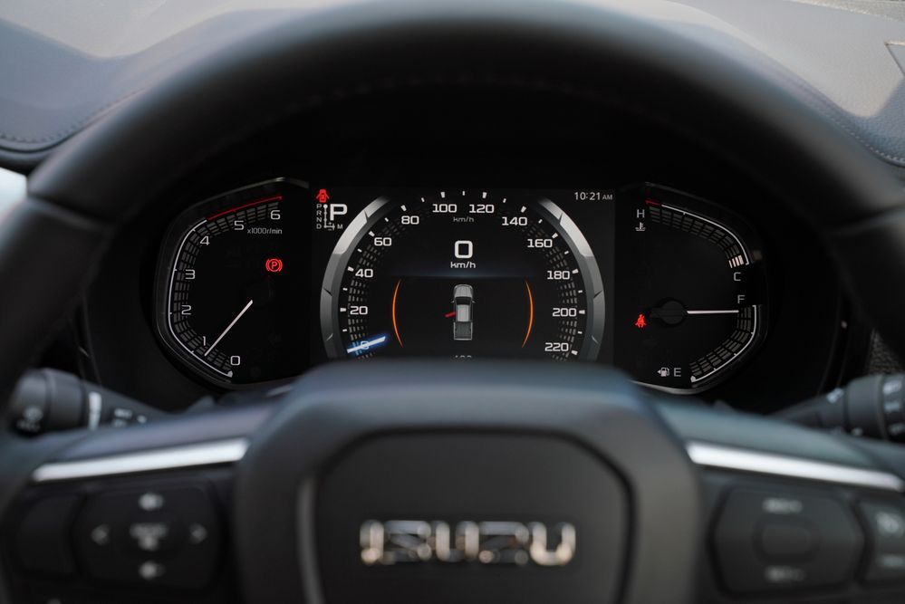 ISUZU V-CROSS 4X4 เครื่องยนต์ 2.2 Ddi MAXFORCE แดชบอร์ด