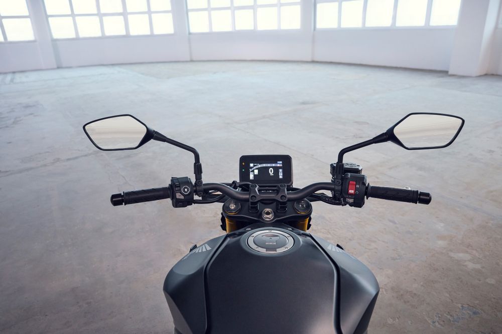 Honda CB1000 Hornet Cockpit