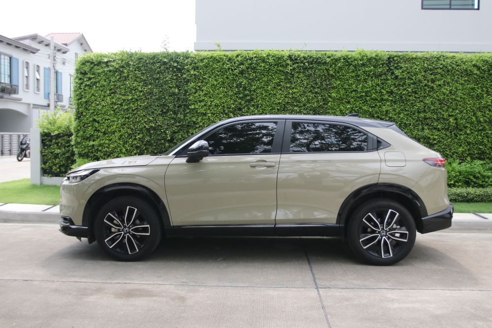 รีวิว Honda HR-V e:HEV RS 2025