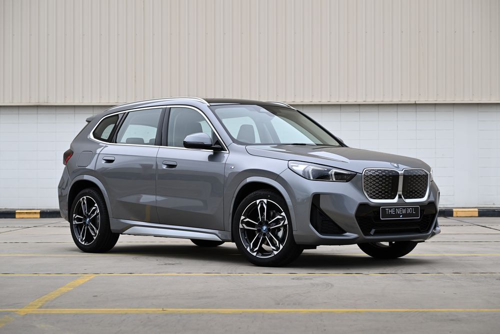 BMW iX1 L