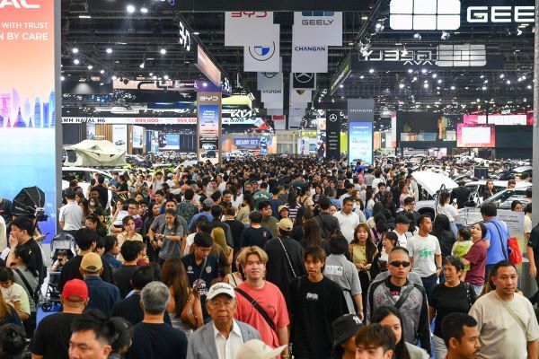 สรุปยอดจองสะเทือนวงการงาน Motor Show 2026 รถจีนปาดหน้าเจ้าตลาดไม่เกรงใจสายเลือดซามูไร