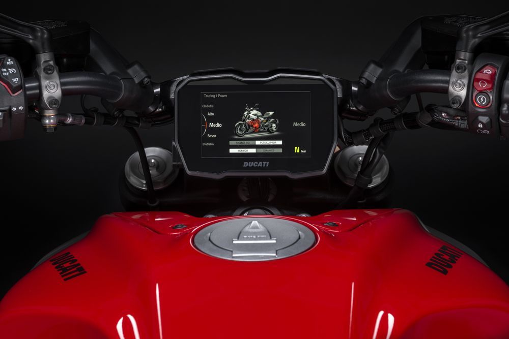 Ducati Diavel V4 Dashboard