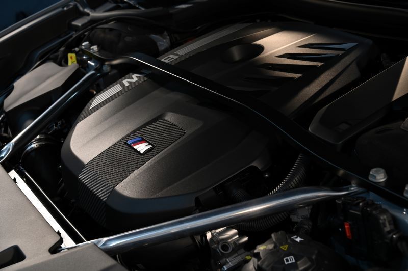 BMW M760e xDrive 2023 เครื่องยนต์