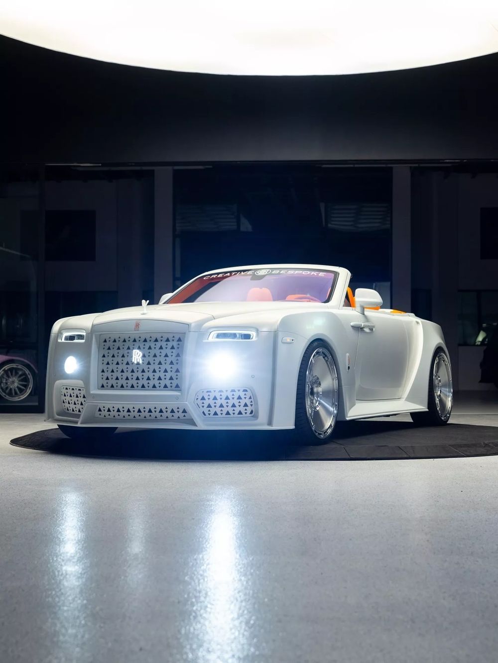 Rolls-Royce Dawn Venuum (1)