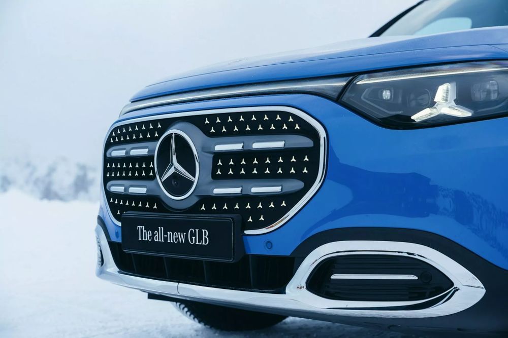 Mercedes-Benz GLB กระจังหน้า