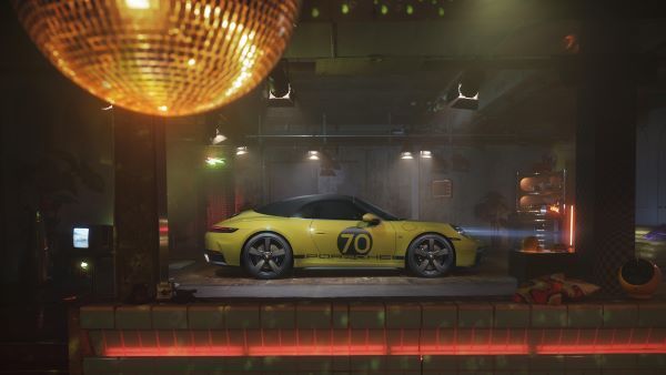 911 Spirit 70 2025-2026 ด้านข้าง