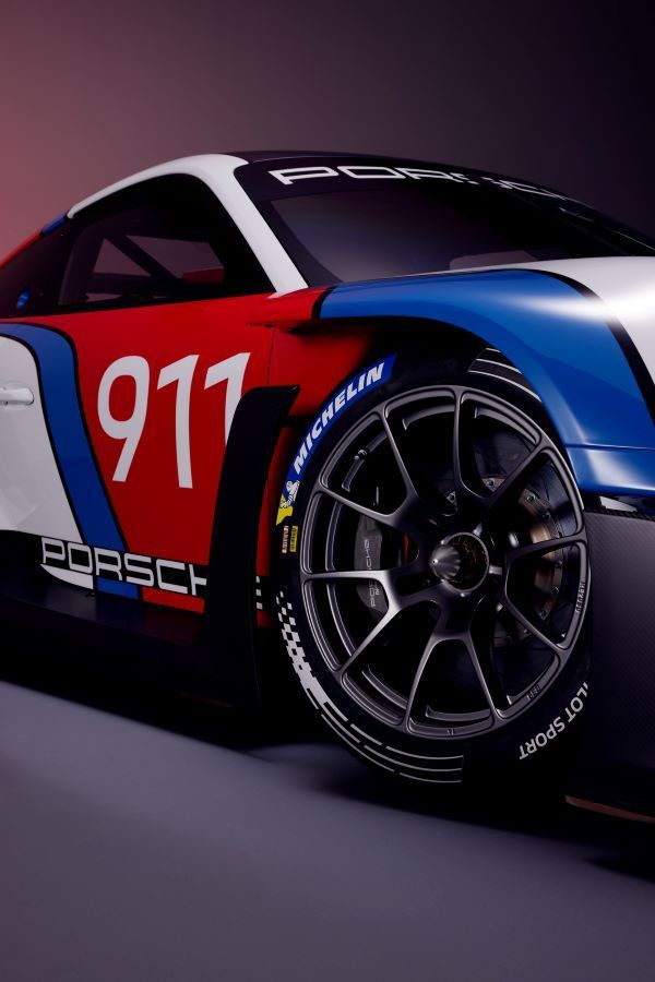 Porsche 911 GT3 R rennsport 4