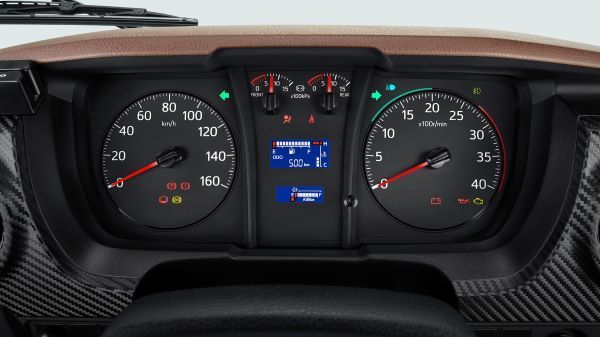 Hino FC Dominator Euro 5 รถบรรทุก 6 ล้อขนาดกลางรุ่นใหม่ 4