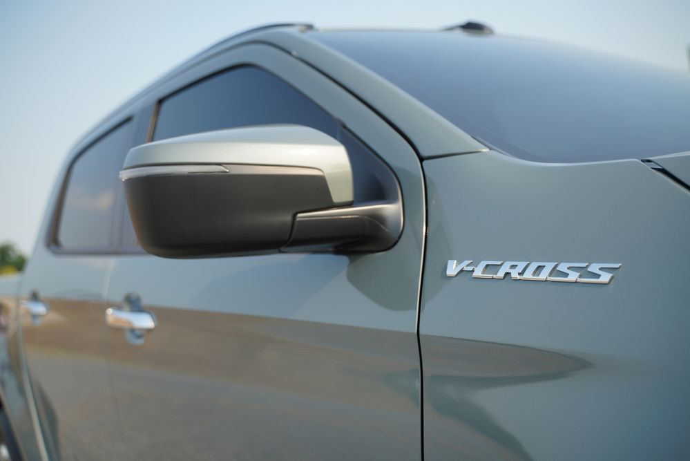 ISUZU V-CROSS 4X4 เครื่องยนต์ 2.2 Ddi MAXFORCE กระจกข้าง