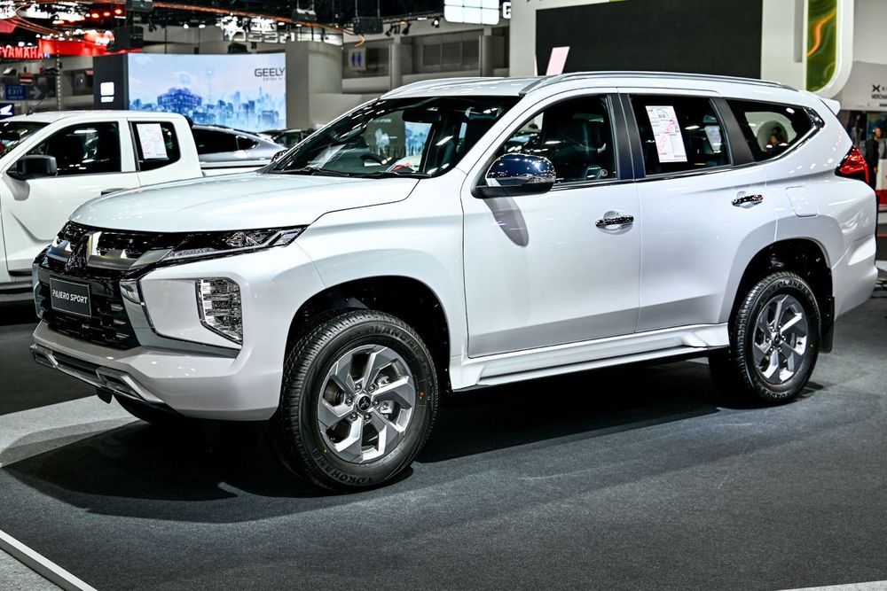 ​มิตซูบิชิ ปาเจโร สปอร์ต จีที (รุ่นย่อยใหม่)