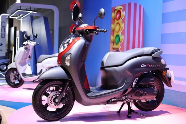 เลือกสีที่ใช่!! New Honda SCOOPY มาพร้อม 9 สีใหม่ 3 สไตล์ 2026 