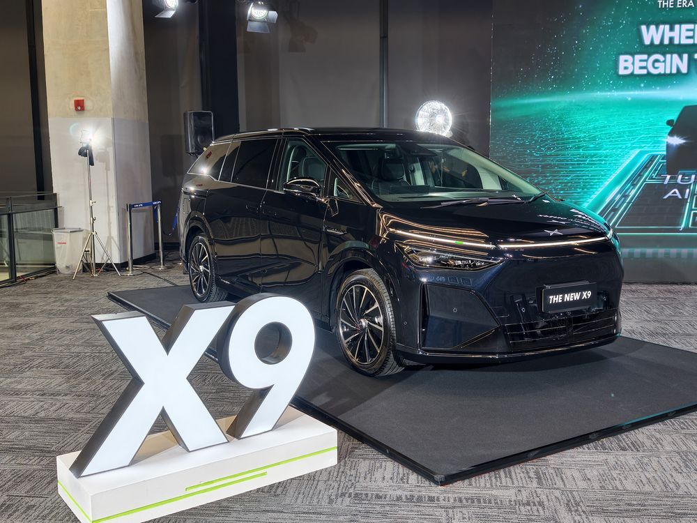 XPENG X9 2026