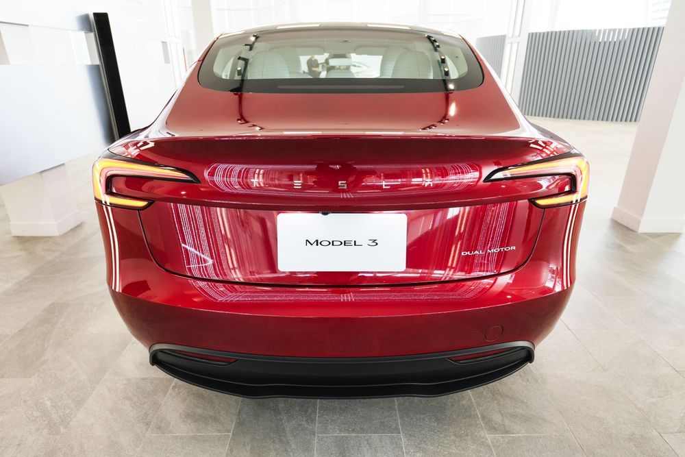 Tesla Model 3 2024 rear